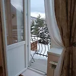 Hotel на гірській