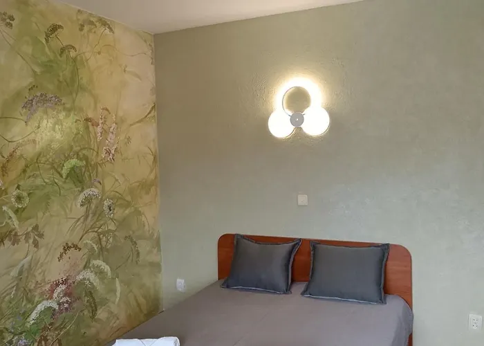 Hotel на гірській *